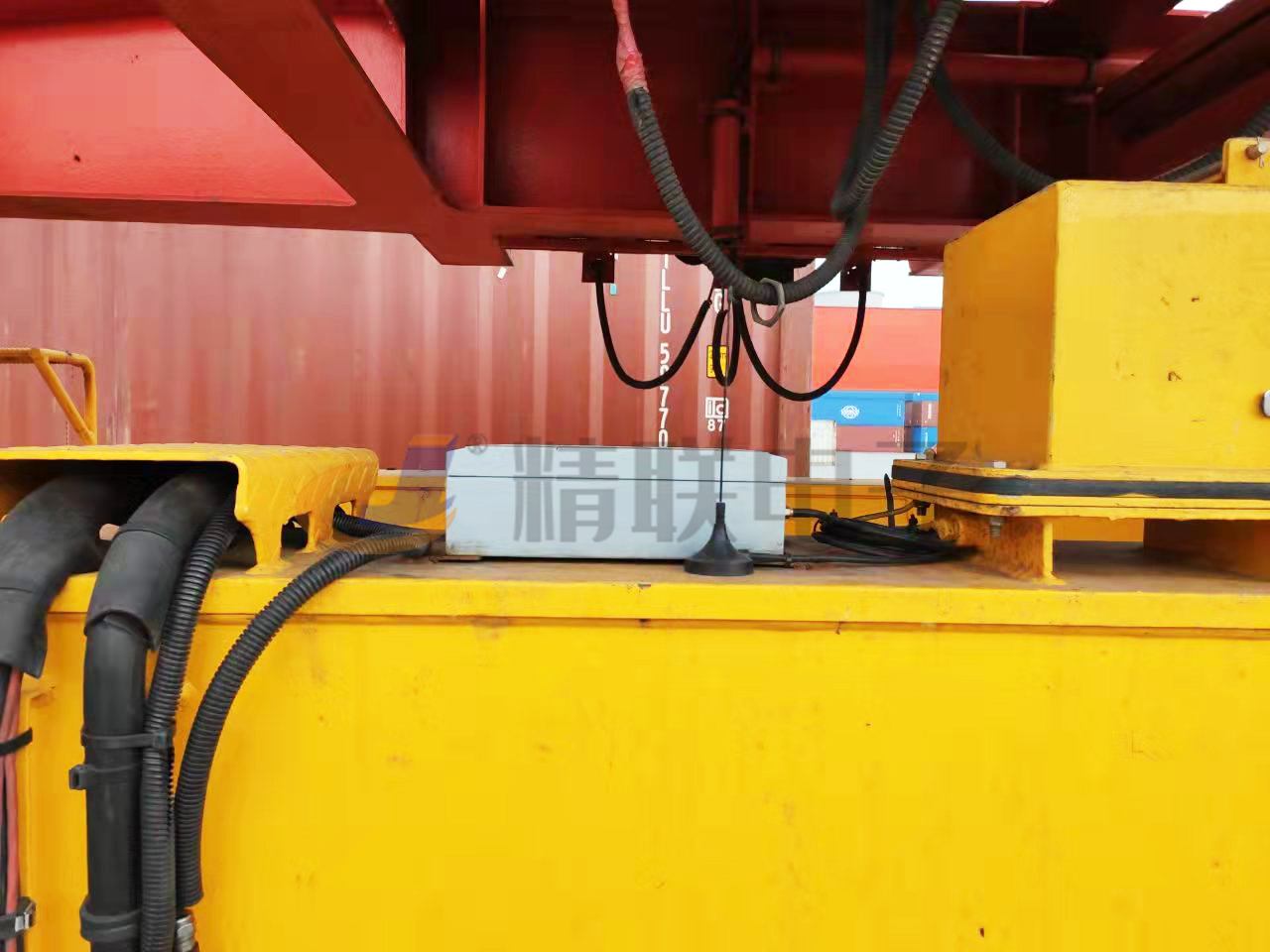 1637573962873691.jpg 信號采集盒.jpg